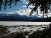 patricia_lake.jpg (47688 bytes)