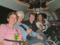 limo_girls.jpg (40449 bytes)
